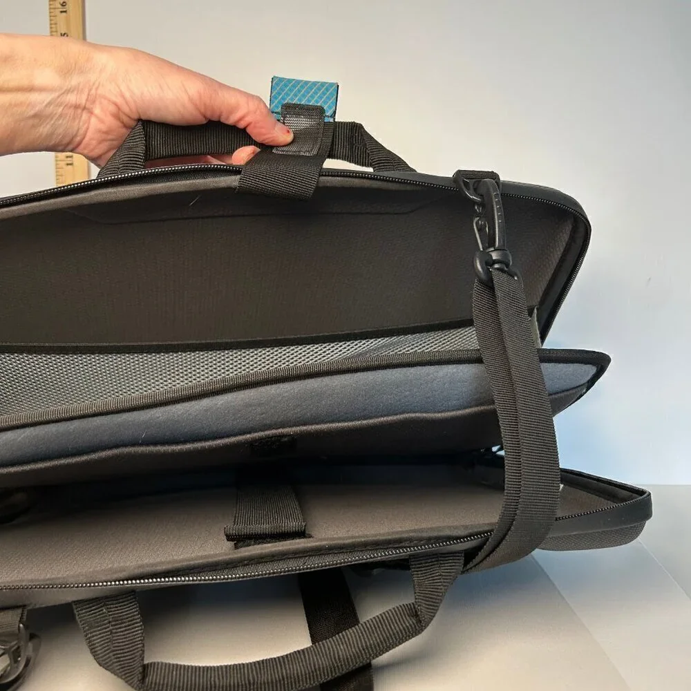 Thule Sweden Hard Laptop Carrying Case Black, 13”x9”x3”